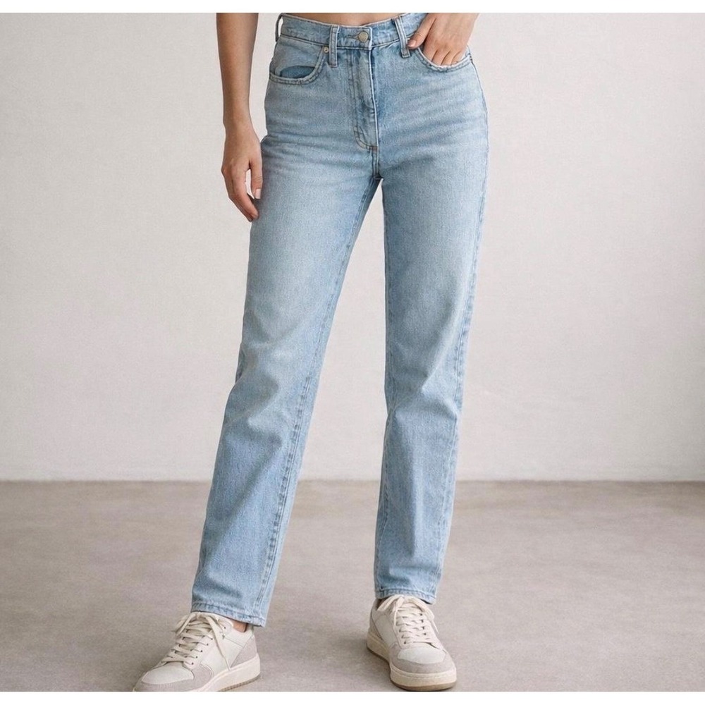 Universal Thread Jeans Women 17RLight Blue High Rise 90s Straight Comfort Stretc
